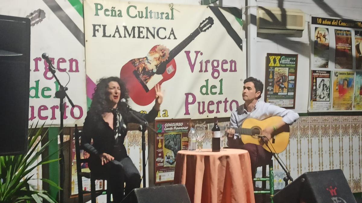 Actuación en una semifinal del concurso flamenco de Plasencia.