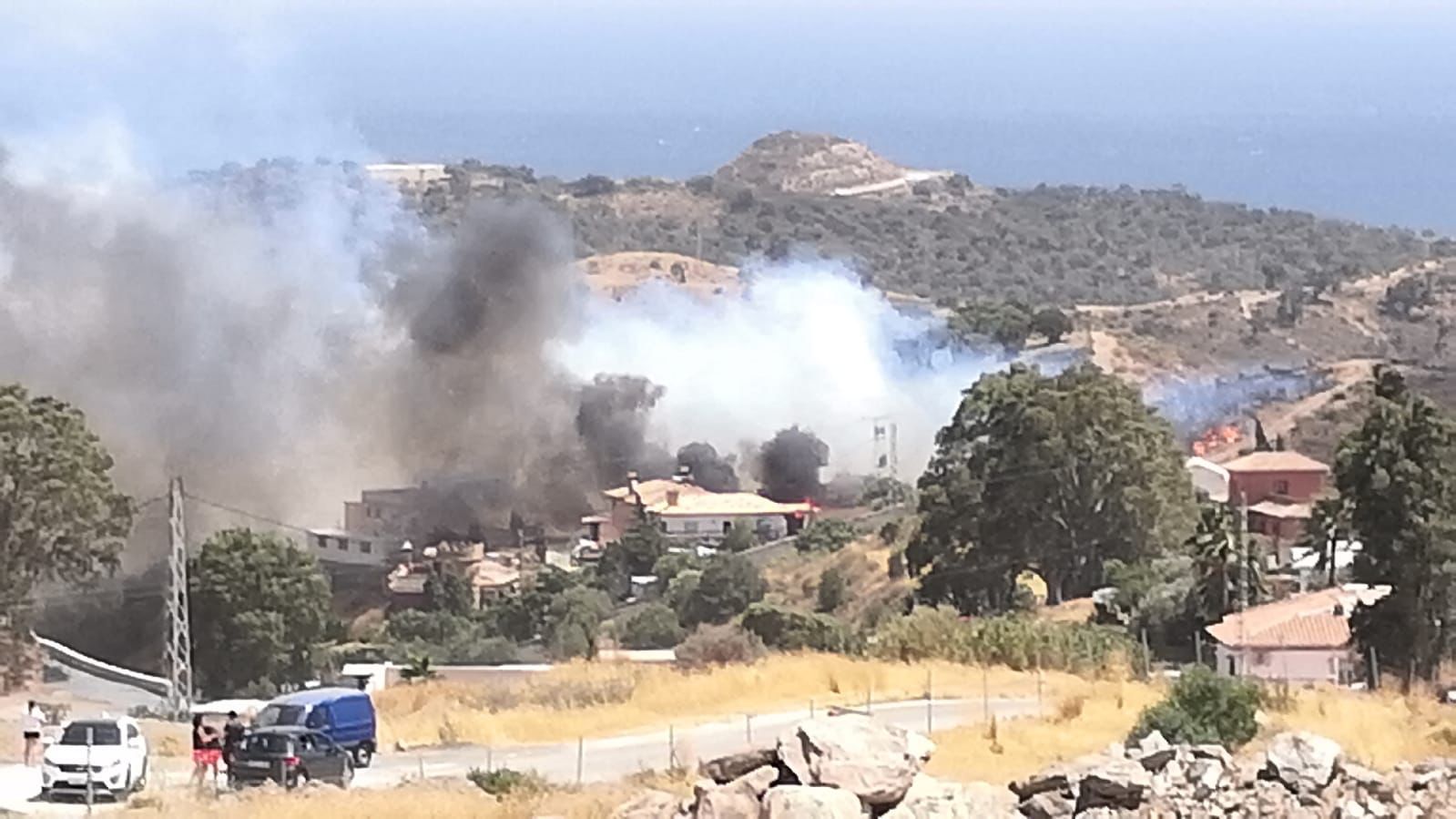 Incendio en Mijas, en la zona de Majadilla del Muerto, entre La Cala y Entrerríos