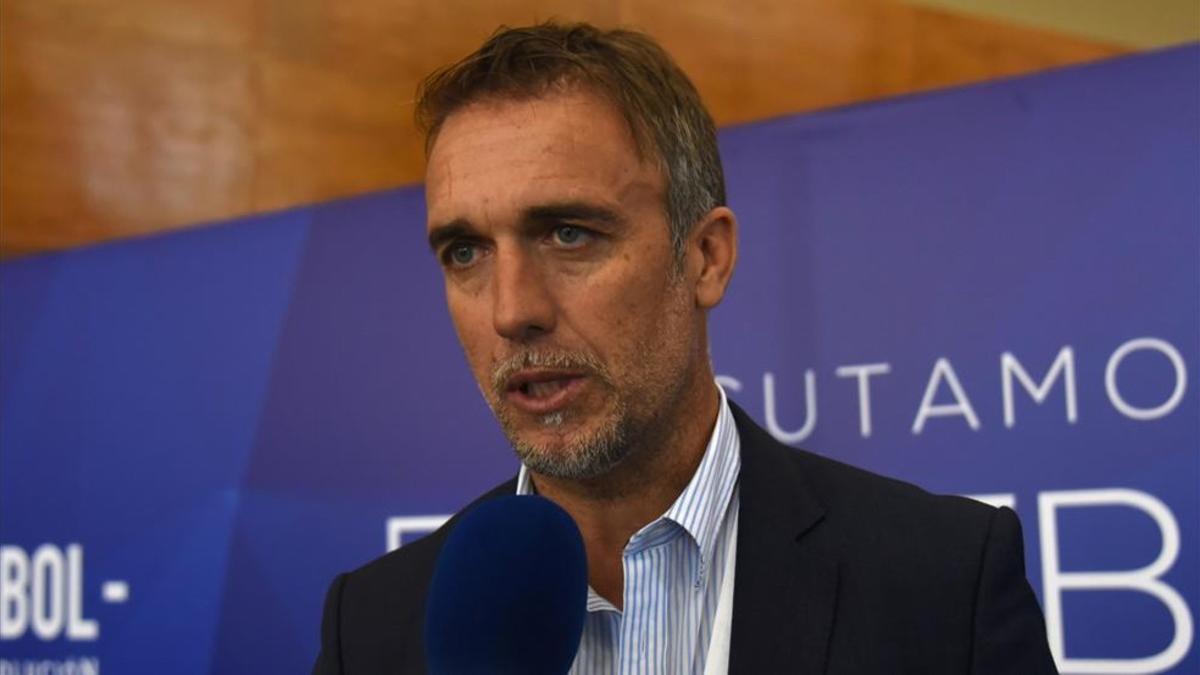 Batistuta ve a la Roma con opciones de pasar