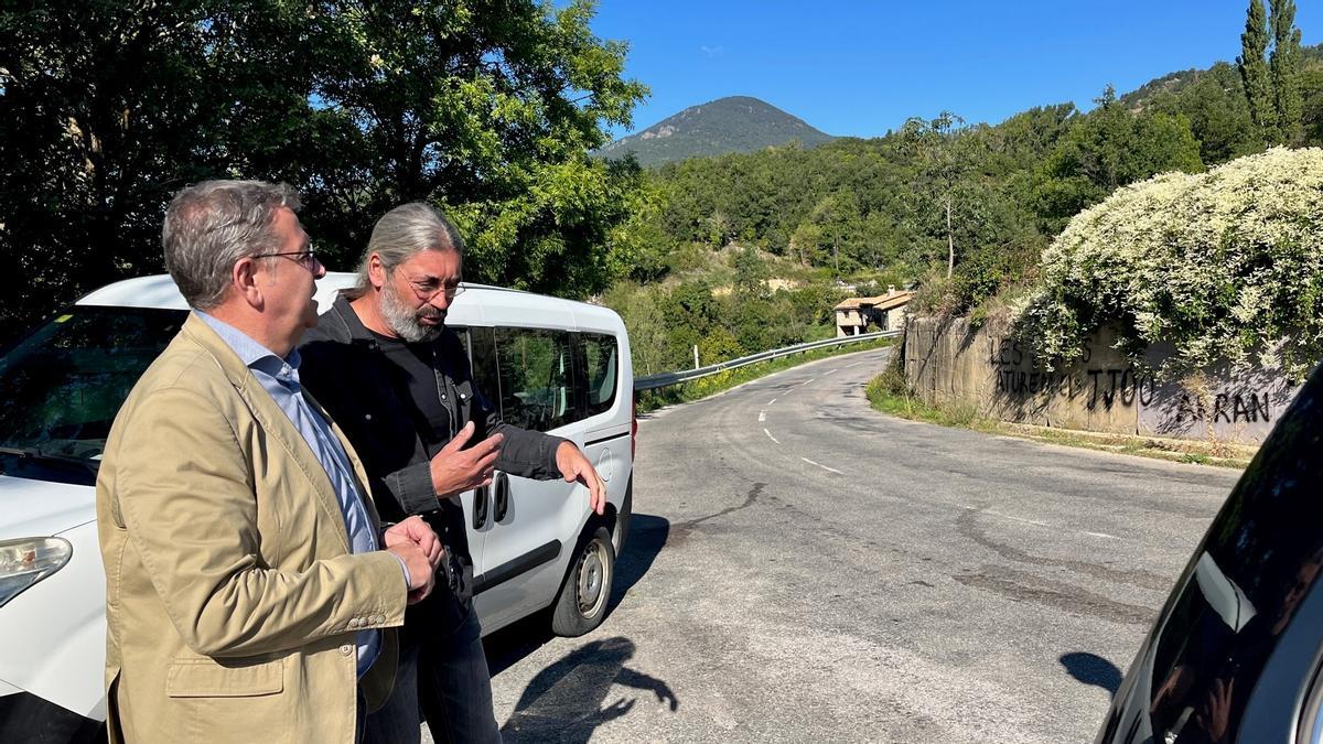 Joan Talarn amb l’alcalde de Lles, Dani Olivera