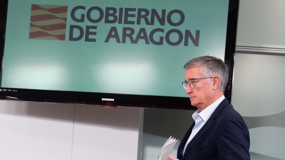 El consejero en funciones de Medio Ambiente, Manuel Blasco, este lunes en rueda de prensa.