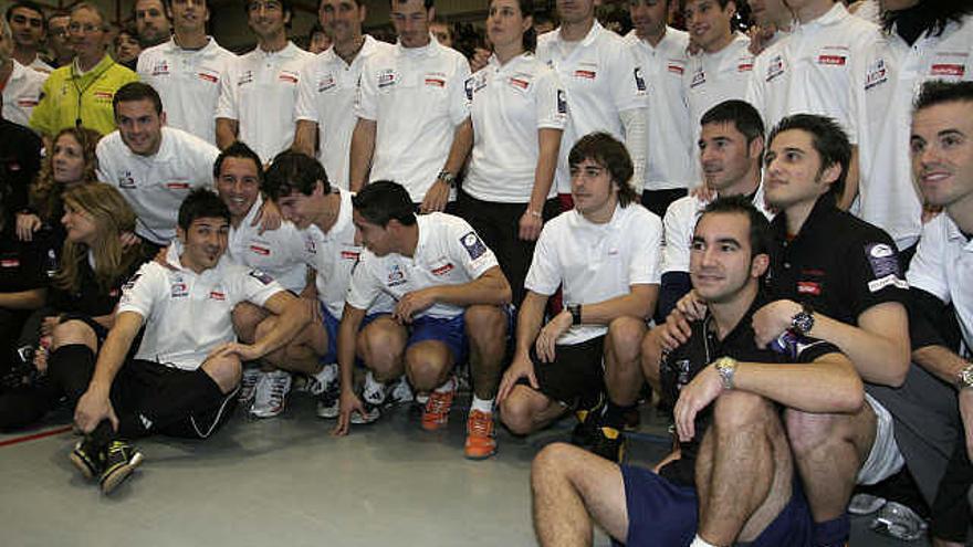 La élite del deporte asturiano muestra su cara más solidaria