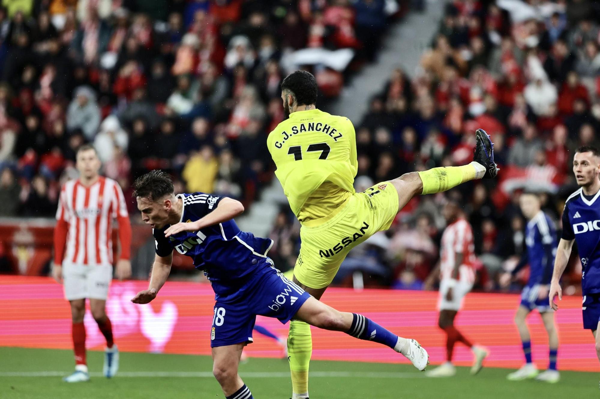 Real Sporting - Real Oviedo: el derbi en imágenes