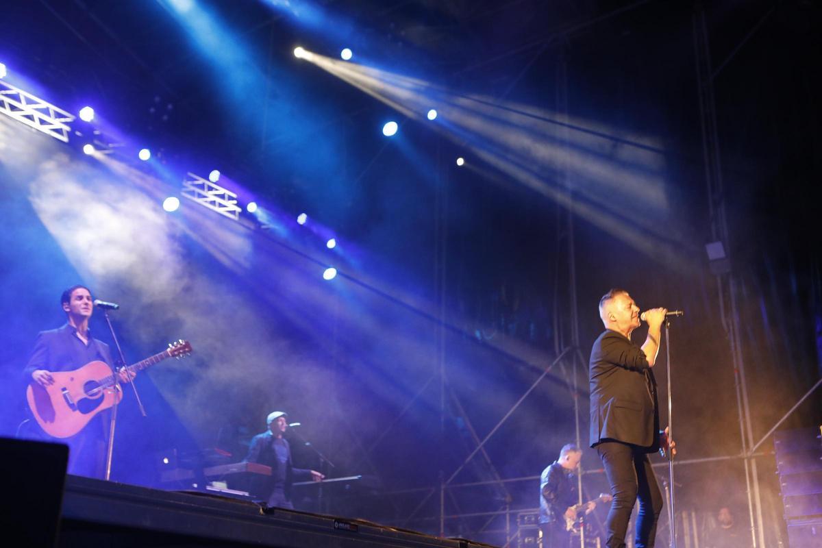 "Assia", en un concierto en las fiestas de Gijón.