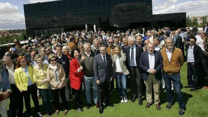 Suárez pide el voto apelando al corazón y por «responsabilidad»