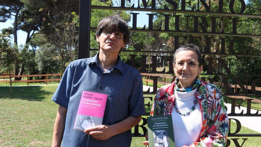 Miquel Martín presenta a Llafranc la primera biografia del &quot;gran i caòtic&quot; Tom Sharpe, deu anys després de la seva mort