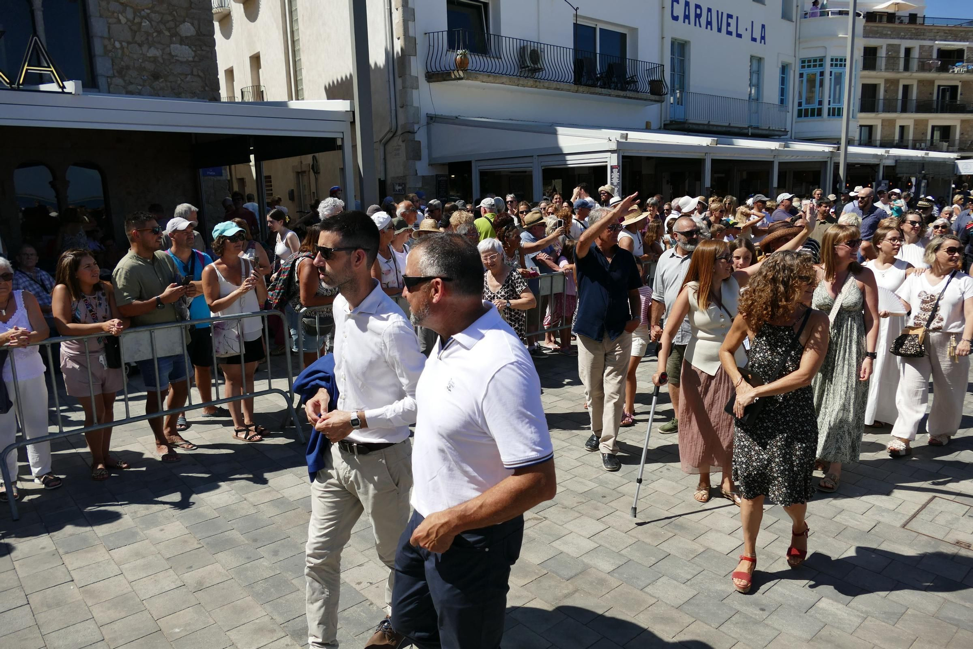 L'Escala commemora la Festa del Carme amb un sentit homenatge a les persones grans i a les seves arrels marineres