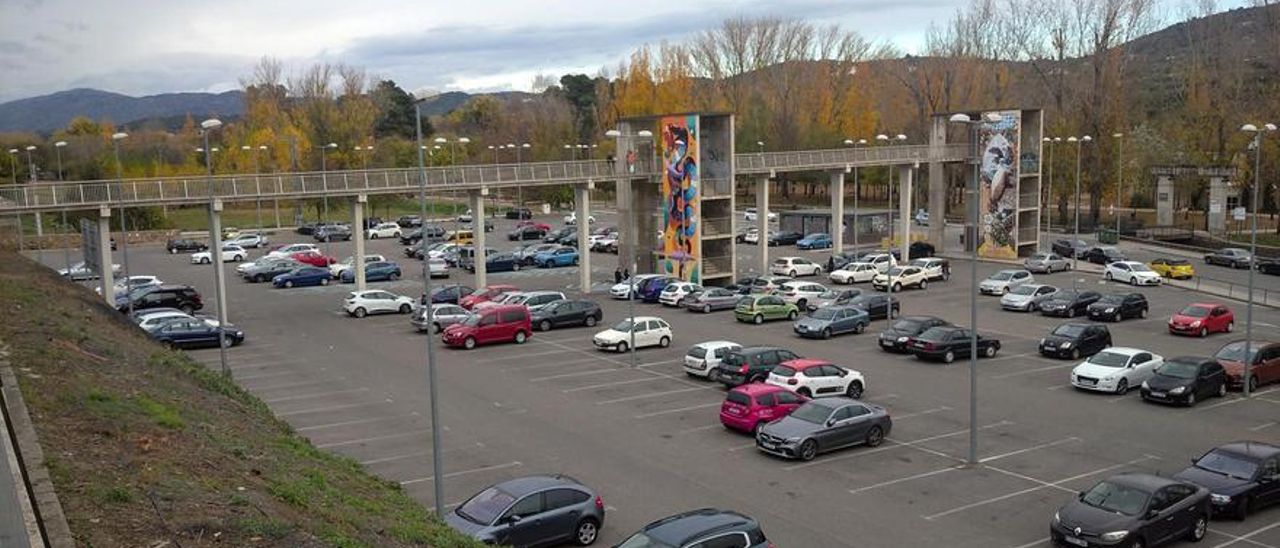 Aparcamiento de La Isla en Plasencia, cuyo proyecto de ampliación ha sido anulado por el juzgado.