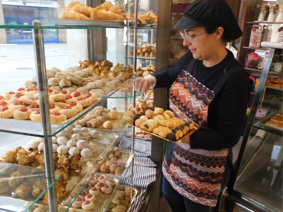 La venda de panellets a Manresa es manté