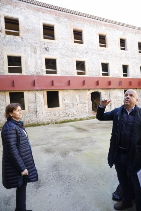 Visita al edificio de Tabacalera