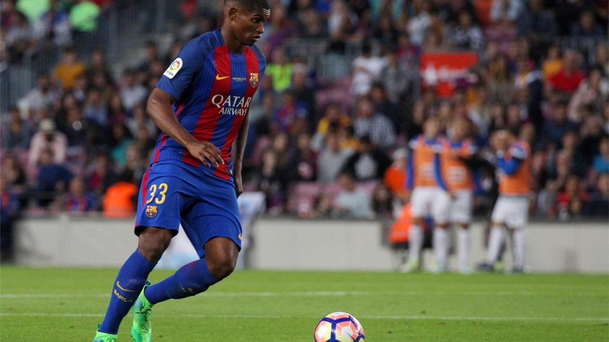 Marlon Santos durante el Barça-Eibar de la Liga 2016/17 disputado en el Camp Nou