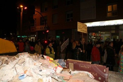 Los alumnos del IES Ramón Arcas de Lorca reclaman que se agilice la reconstrucción de su centro