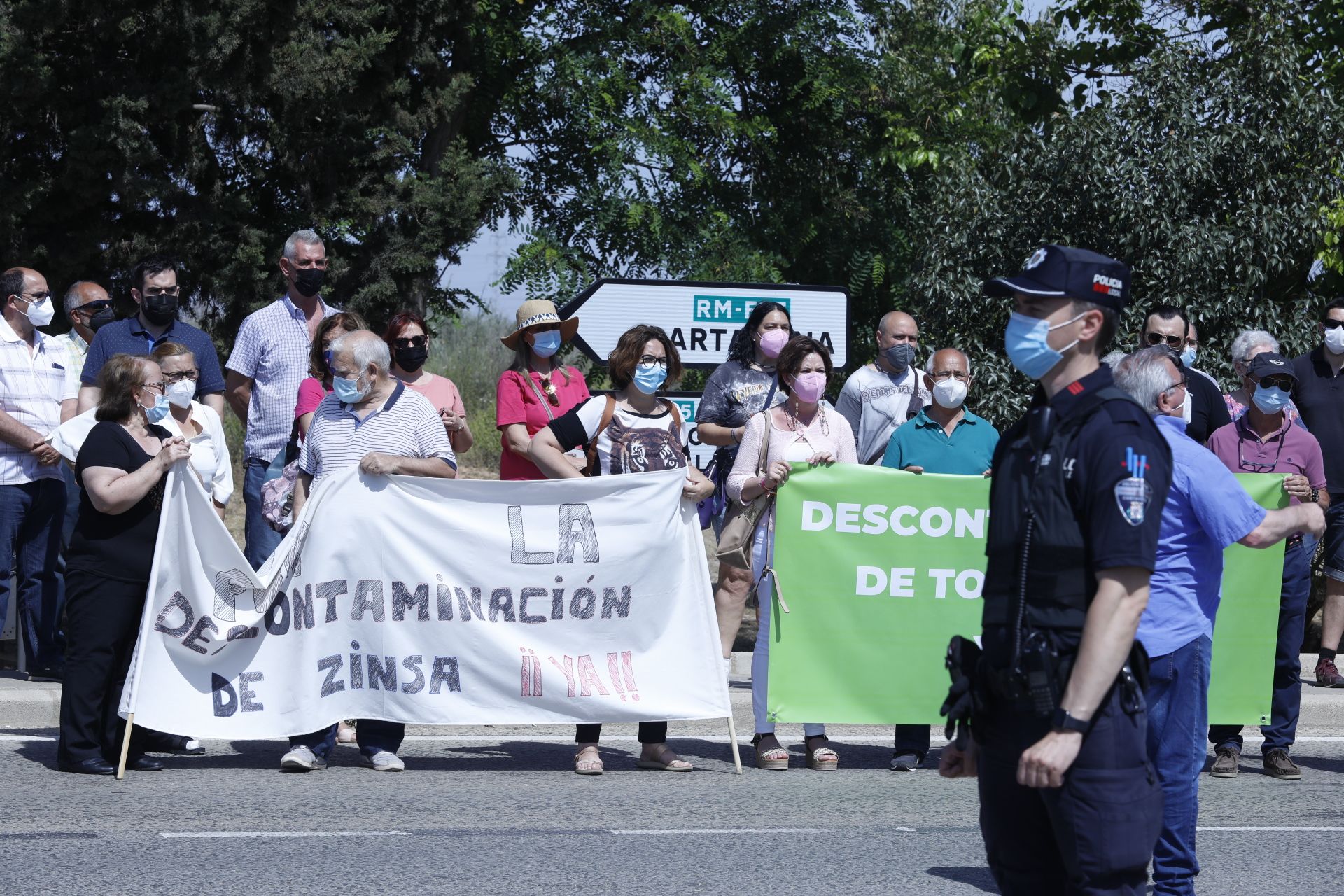 Protesta en Torreciega por la descontaminación del suelo