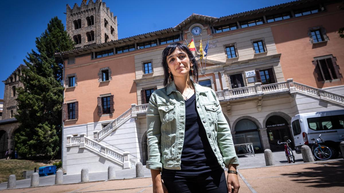 Silvia Orriols, líder de Aliança Catalana, el pasado miércoles frente al ayuntamiento de Ripoll.