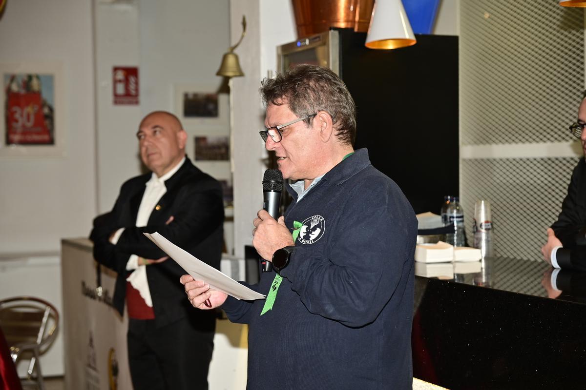 Entrega del Masclet d'Argent de la Colla a Mitges a la mejor mascletà de la Magdalena