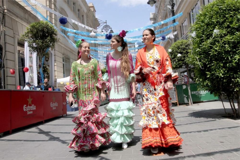 Gran ambiente en al Fiesta de las Cruces de Mayo en Cartagena