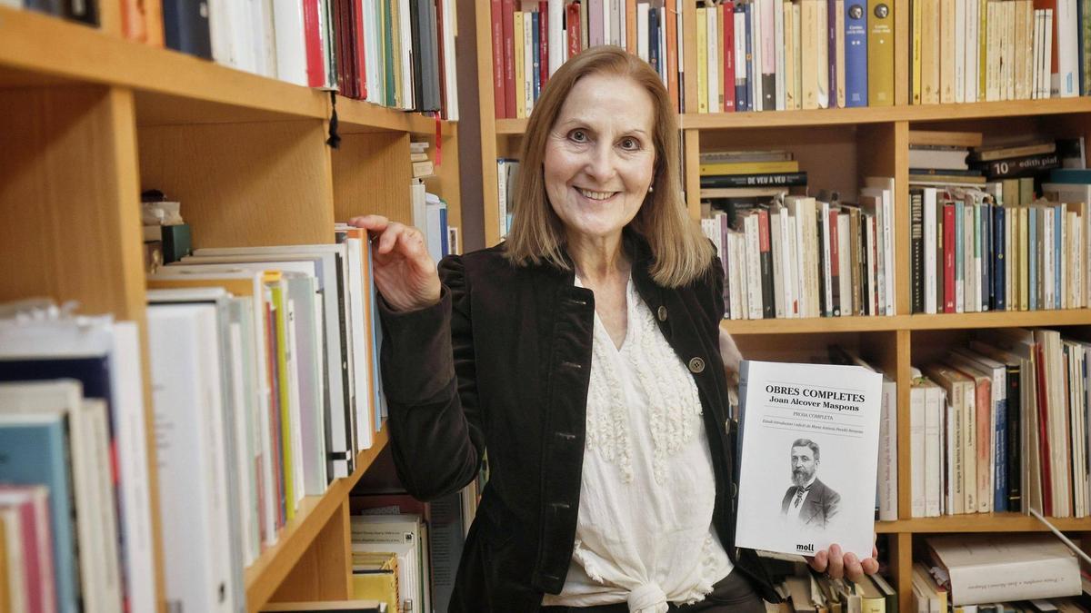 Maria Antònia Perelló Femenia suma más de veinte años dedicados al estudio de Joan Alcover