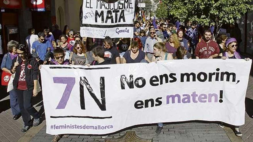 Una marcha contra la violencia machista en Palma.