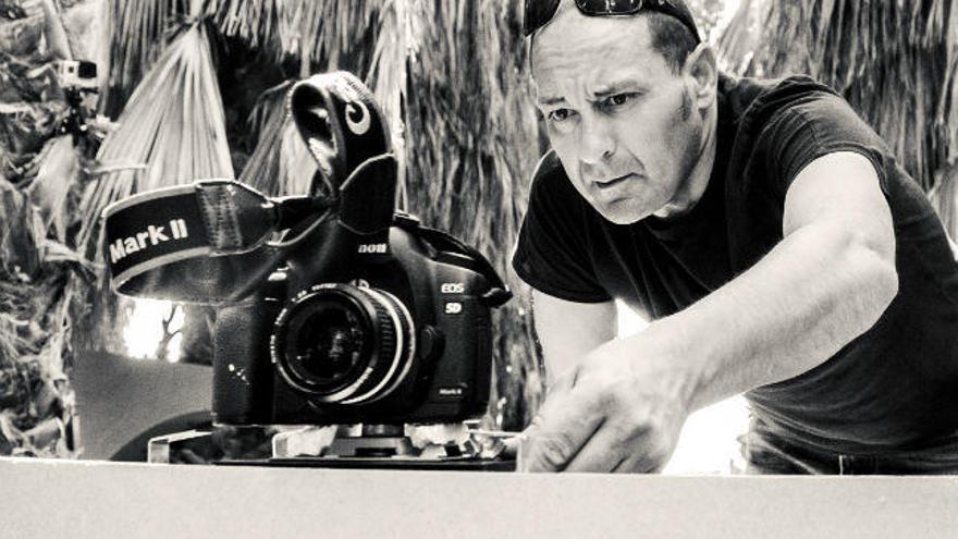 Paco Valverdo.Fotógrafo: «La fotografía se ha independizado del fotógrafo»