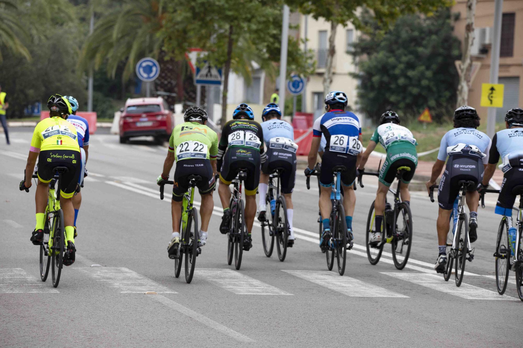 El paracycling se adueña de las calles de Xàtiva