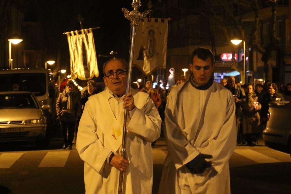 Procesión de las antorchas en Lourdes (Zamora)