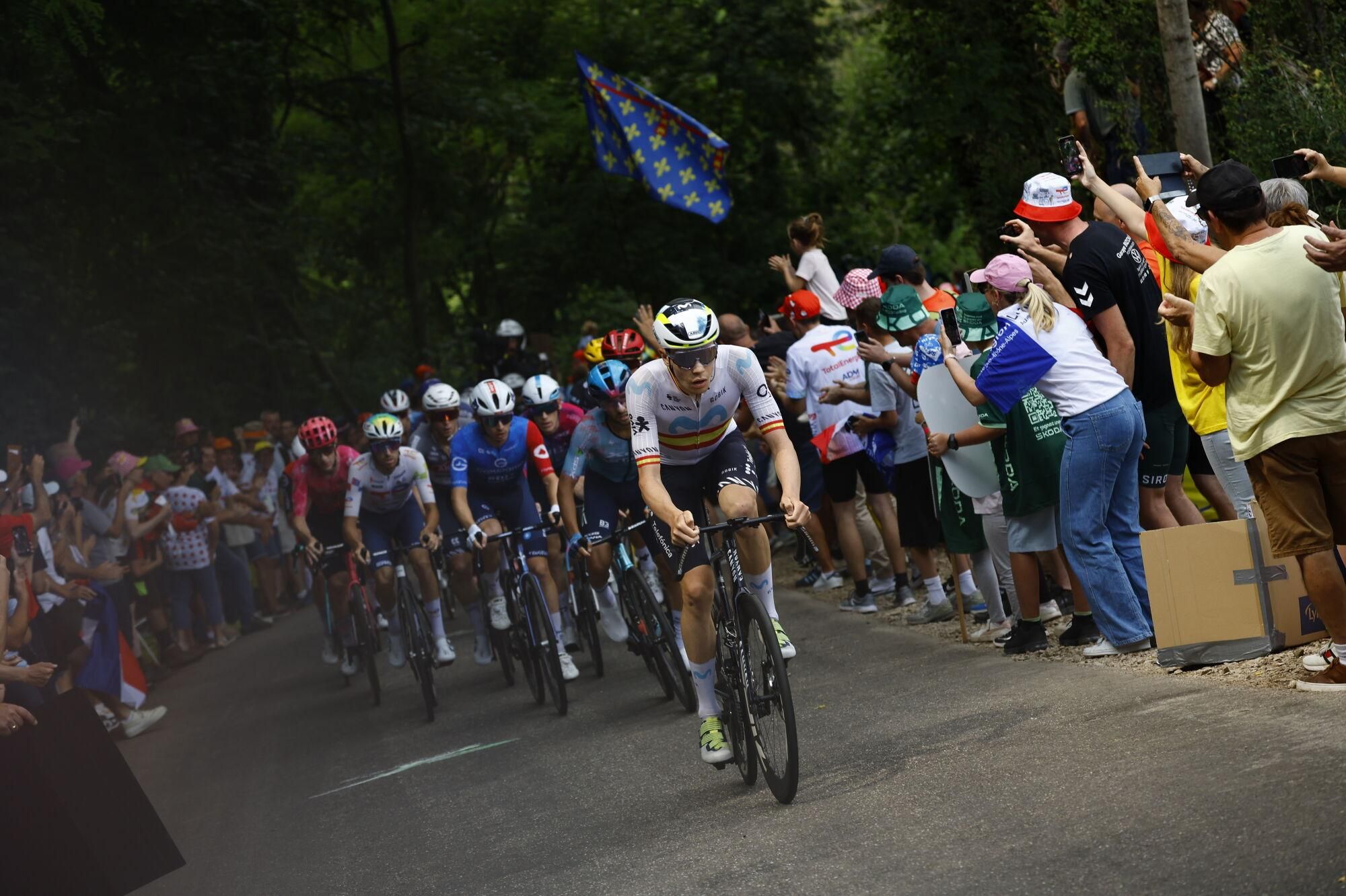 (France), 26/07/2025.- Spanish rider Ivan Romeo of Movistar Team in action during the 20th stage of the Tour de France cycling race over 184.2km from Nantua to Pontarlier, France, 26 July 2025. (Ciclismo, Francia) EFE/EPA/MARTIN DIVISEK