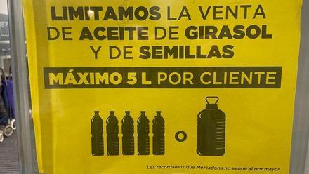 Mercadona empieza a limitar las ventas de aceite de girasol por la guerra  de Ucrania