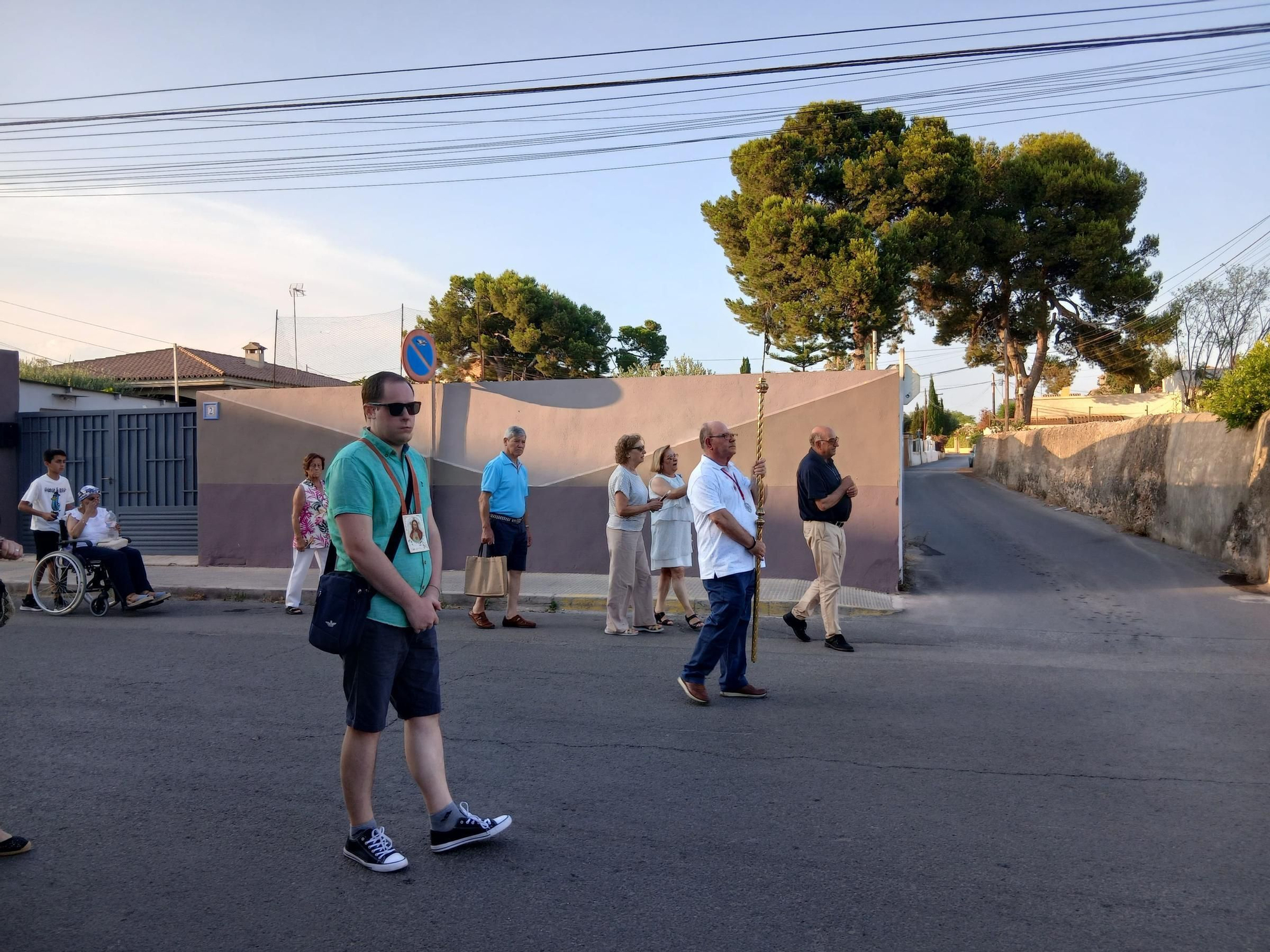 Misa y procesión en las fiestas del barrio El Progreso en Vila-real
