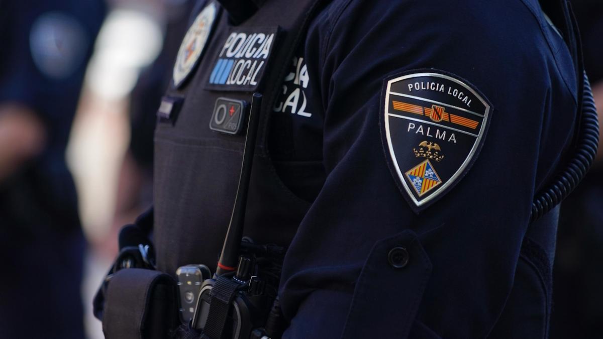Un agente de la Policía Local de Palma.