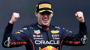 Verstappen celebra su victoria en México