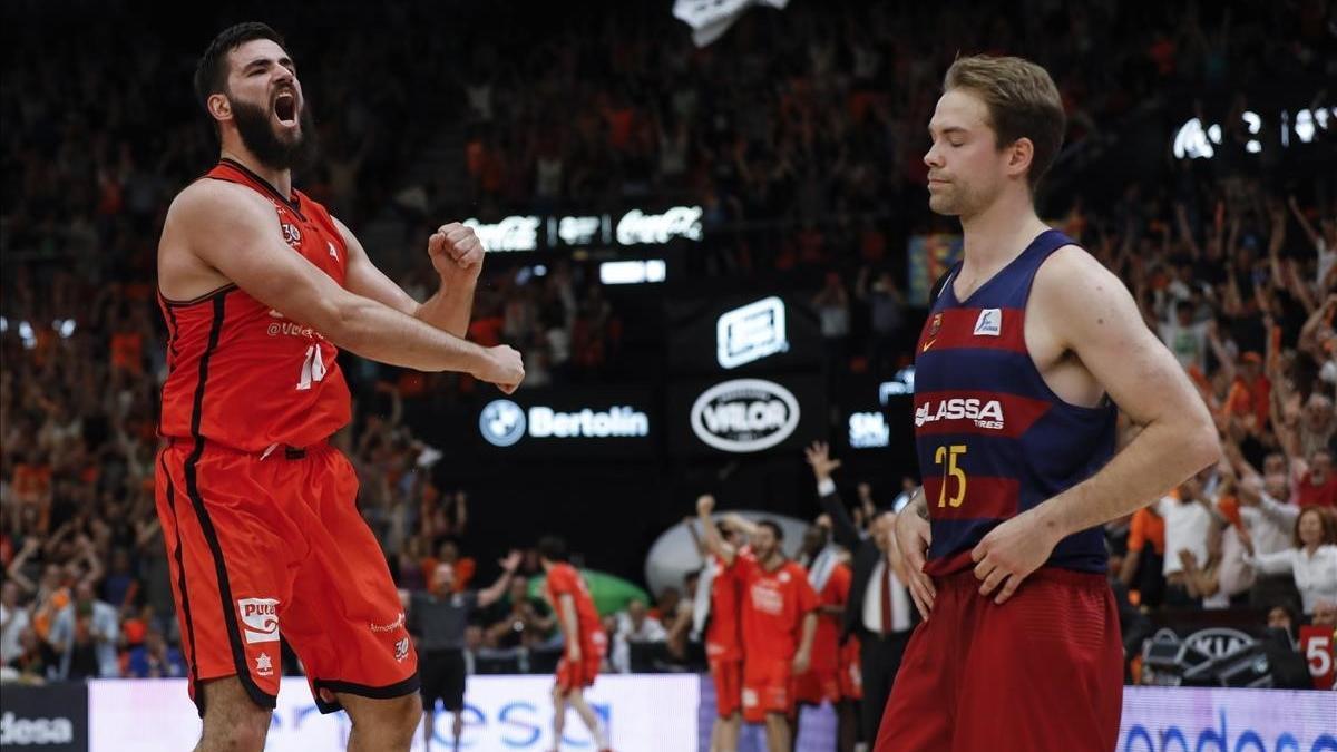 Dubljevic celebra el triunfo en las semifinales de la pasada Liga ante el Barça, en presencia de Koponen