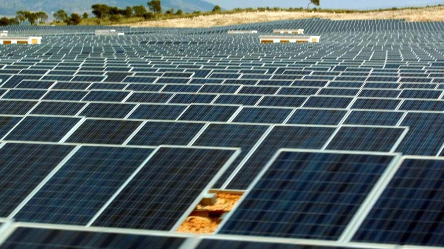 OHLA construirá y operará una planta fotovoltaica en Murcia de 200 MW por 70 millones de euros