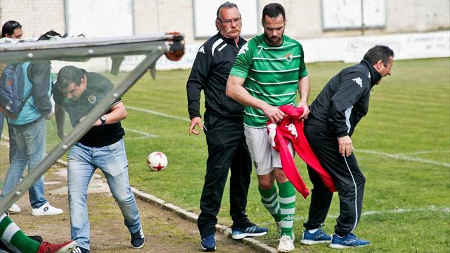 El colista sonroja al Cacereño