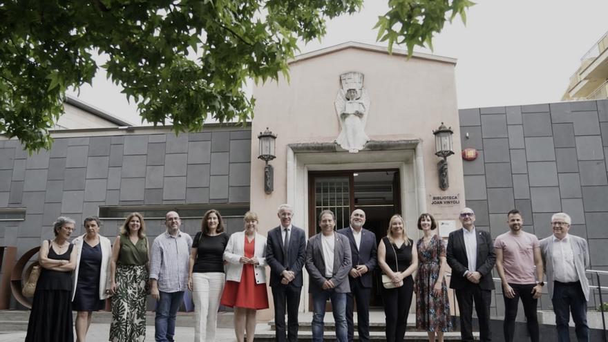 Santa Coloma de Farners homenatja les antigues bibliotecàries