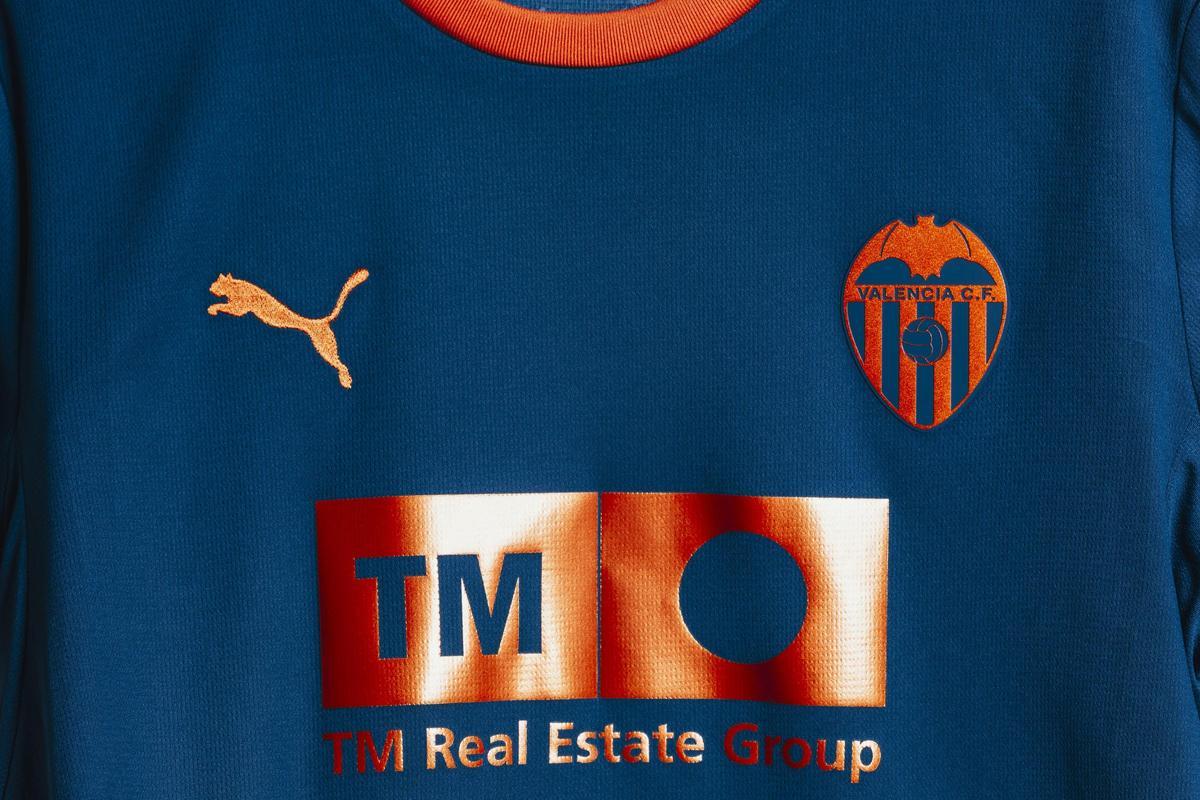 Detalles de la camiseta del Valencia CF.