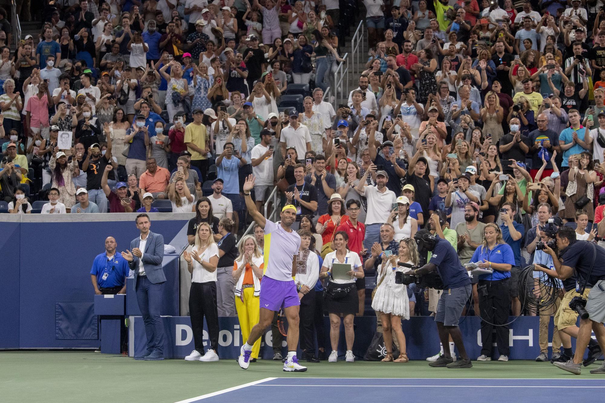 Nadal participa en "El tenis juega por la paz" para apoyar a Ucrania