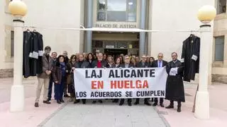 El paro de letrados judiciales bloquea 147 millones en los juzgados de la provincia