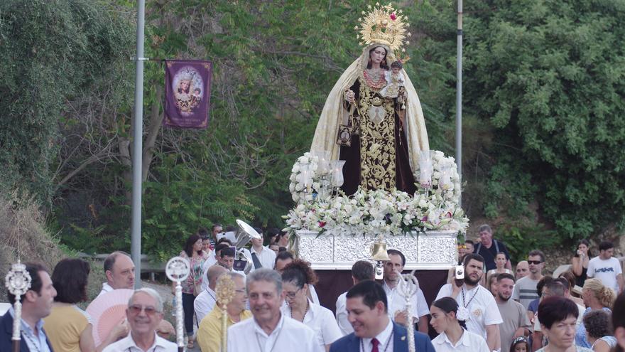 Procesión del Virgen del Carmen en Olías