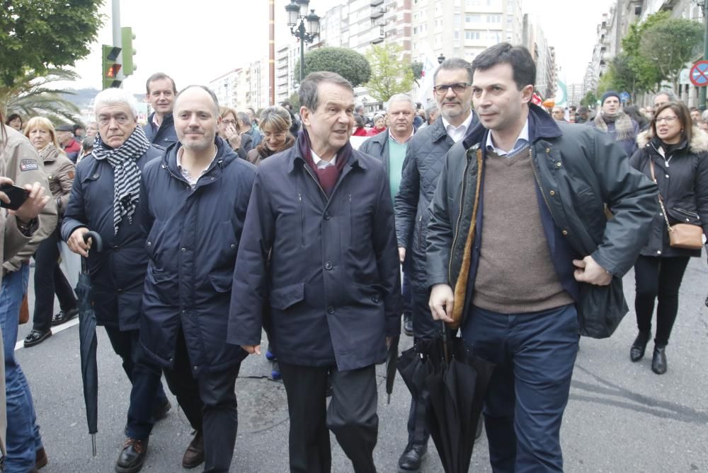 Miles de manifestantes piden una sanidad pública de calidad // Alba Villar