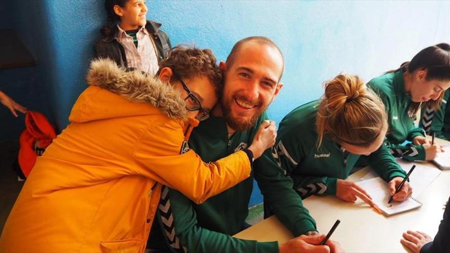 Castellón y Joventut, de visita al Colegio Herrero