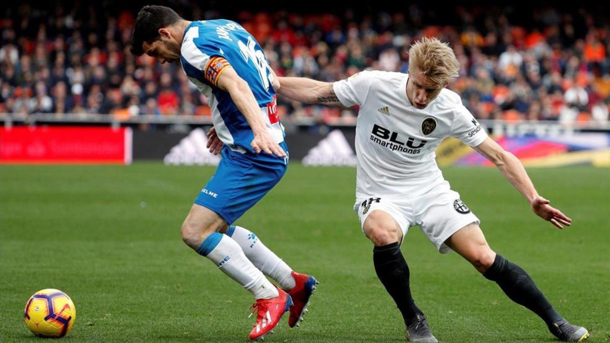 Javi López acabó expulsado en Mestalla