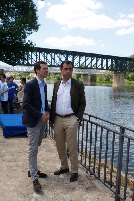 Visita de Pablo Casado y Martínez-Maíllo