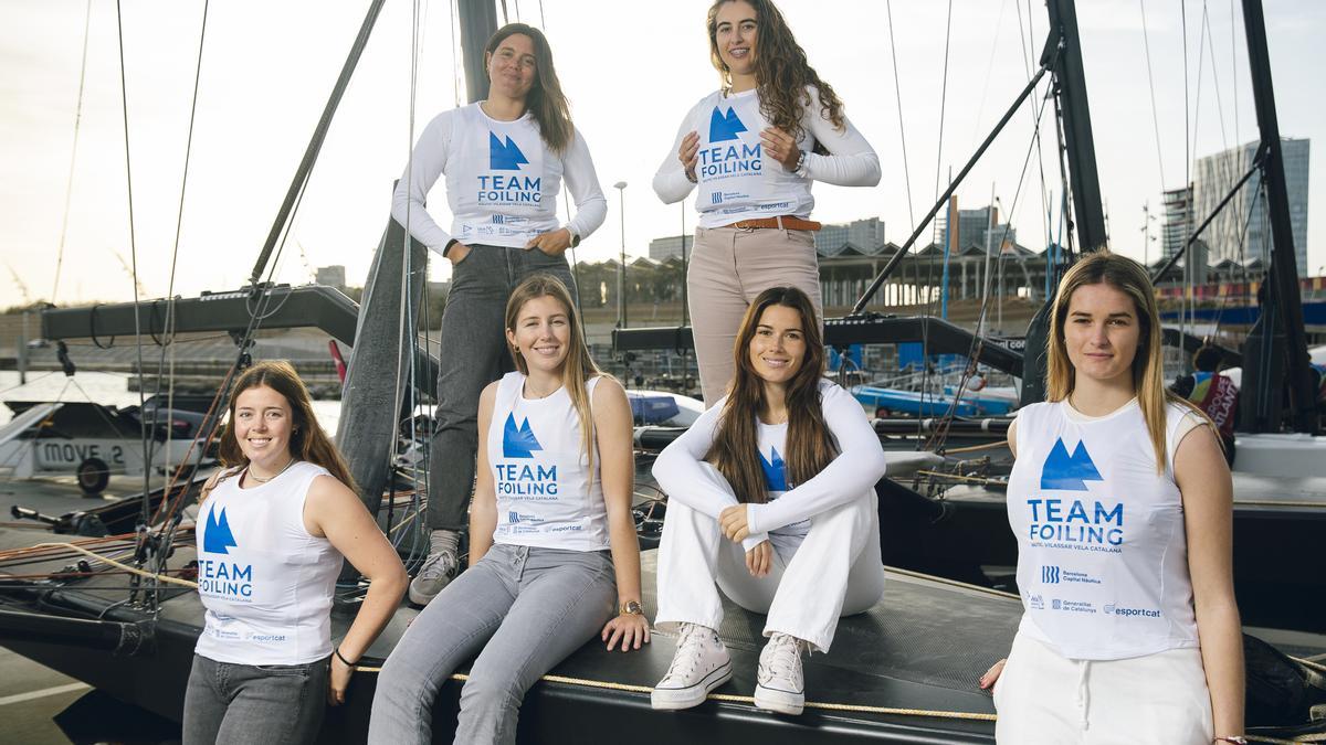 El equipo femenino de foil, en la BISC, en Barcelona.