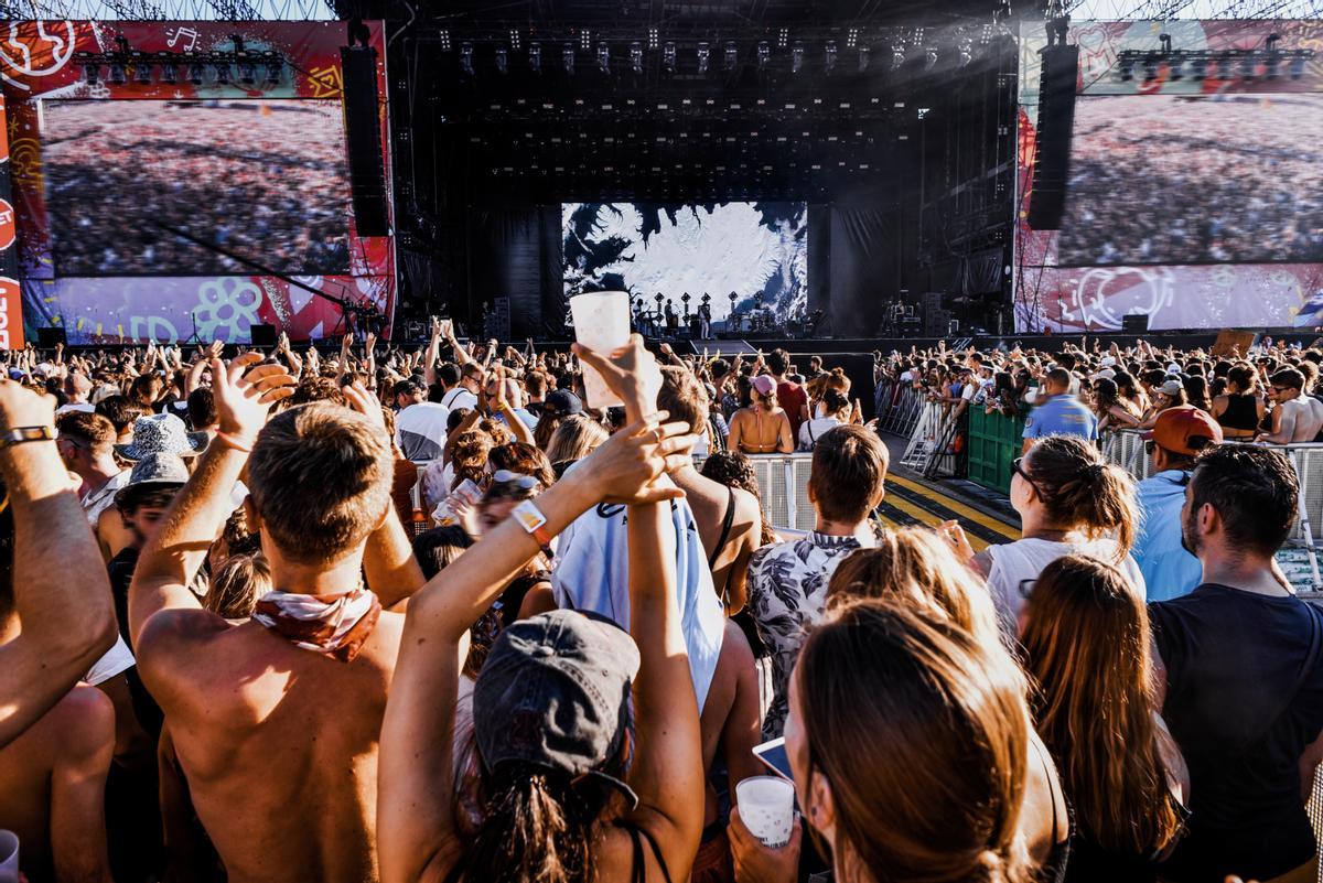 Productos que reducen el impacto ambiental en festivales y eventos.