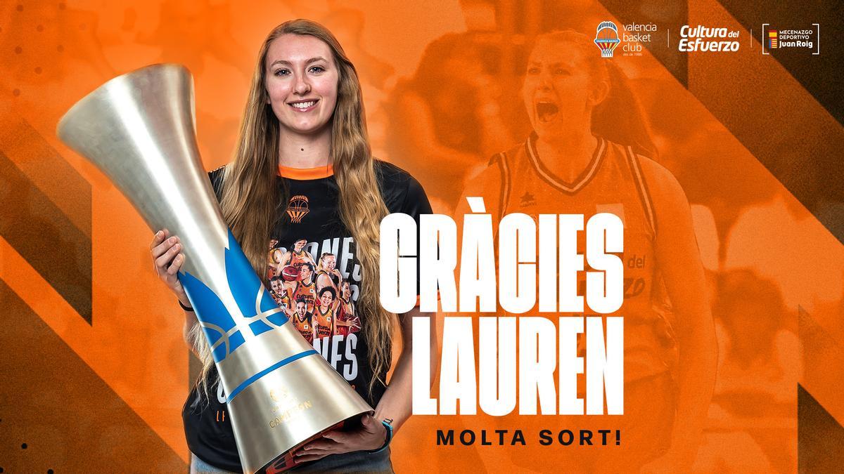 Lauren Cox posa con la copa de campeonas de Liga Femenina en España