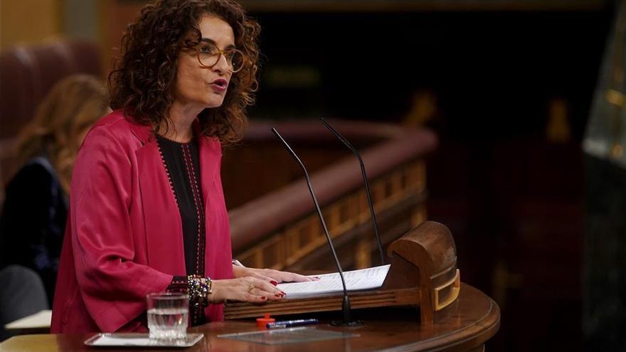 La ministra Montero acompaña a Gallardo en la presentación como candidato en Villanueva