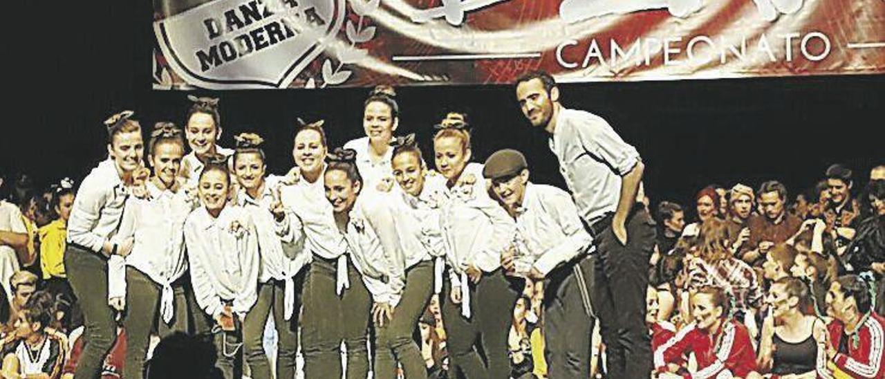 El baile asturiano triunfa en Bilbao