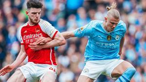 Declan Rice y Haaland, en el partido de este domingo.