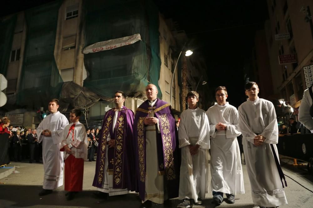 La Esperanza y el Cristo de la Caída protagonizaron el Encuentro en la Vía Doloresa de la Semana Santa de Torrevieja