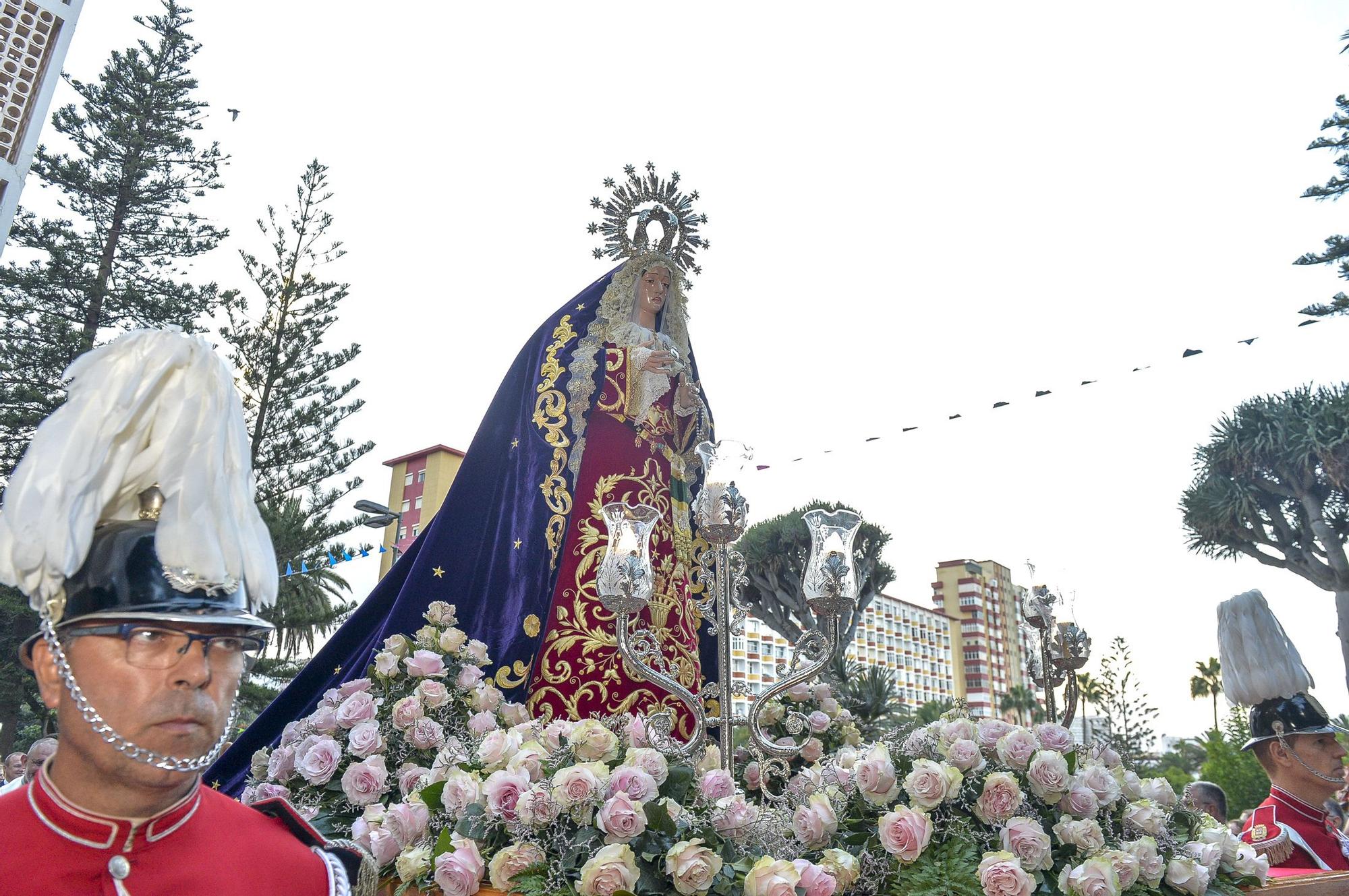 Misa y procesión de Los Dolores de Schamann